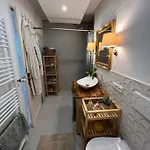 Kleiner Balkon In West Séjour chez l'habitant